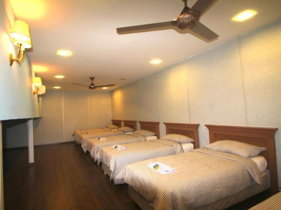 The Manor Beach Resort Besut Kampung Kuala Besut Exterior foto