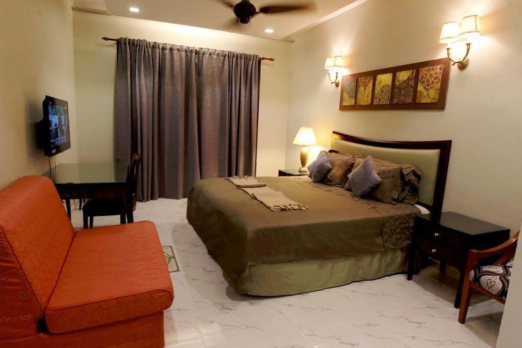 The Manor Beach Resort Besut Kampung Kuala Besut Exterior foto