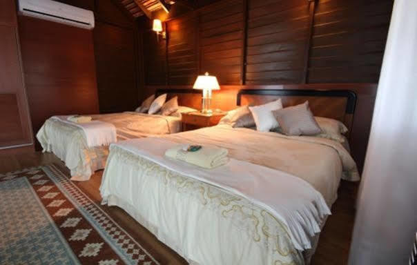 The Manor Beach Resort Besut Kampung Kuala Besut Exterior foto